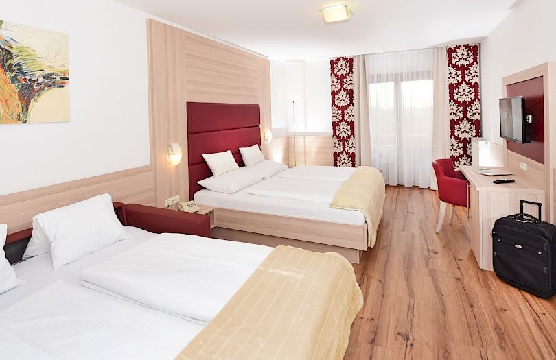 © KOGLERs Pfeffermühle Hotel & Restaurant > zimmer-alpenblick-iii-2.jpg zimmer-alpenblick-iii-2.jpg