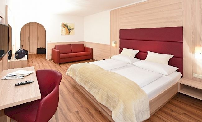 © KOGLERs Pfeffermühle Hotel & Restaurant > zimmer3-the_1227.jpg zimmer3-the_1227.jpg