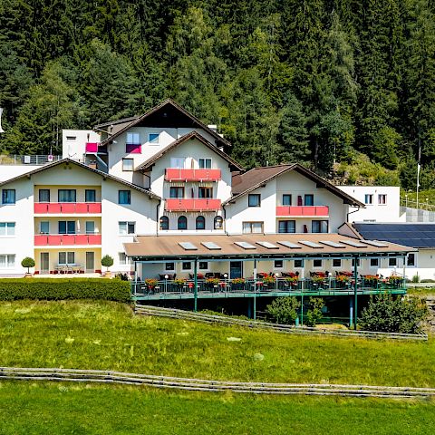 © KOGLERs Pfeffermühle Hotel & Restaurant > aussenansicht_09_neu.jpg aussenansicht_09_neu.jpg
