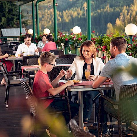 © KOGLERs Pfeffermühle Hotel & Restaurant > 09_pfeffermuehle_web_by_ej_435a4119.jpg 09_pfeffermuehle_web_by_ej_435a4119.jpg